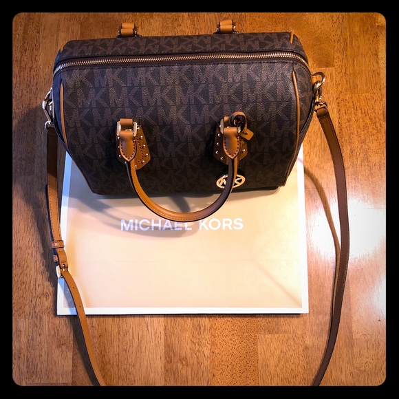 Michael Kors Handbags - Michael Kors Medium Satchel